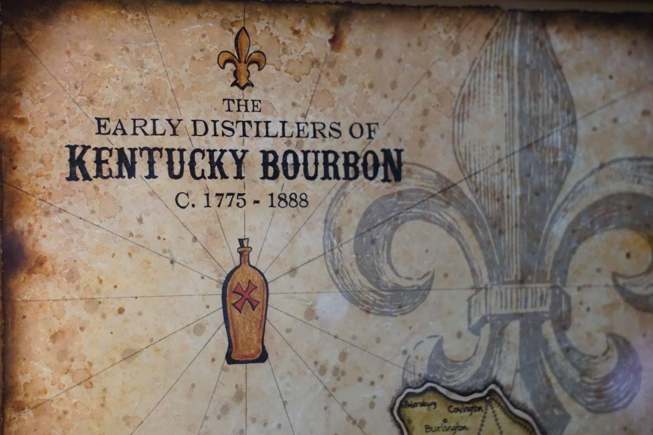 Louisville Bourbon Inn Extérieur photo